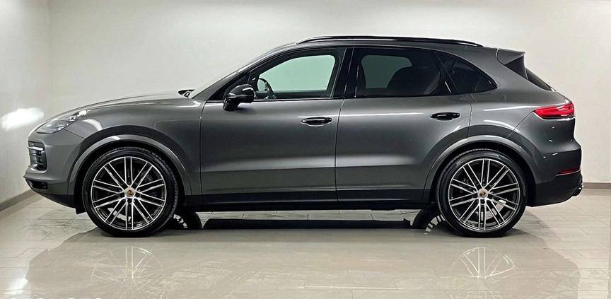 Porsche Cayenne cena 399000 przebieg: 74921, rok produkcji 2019 z Goniądz małe 781